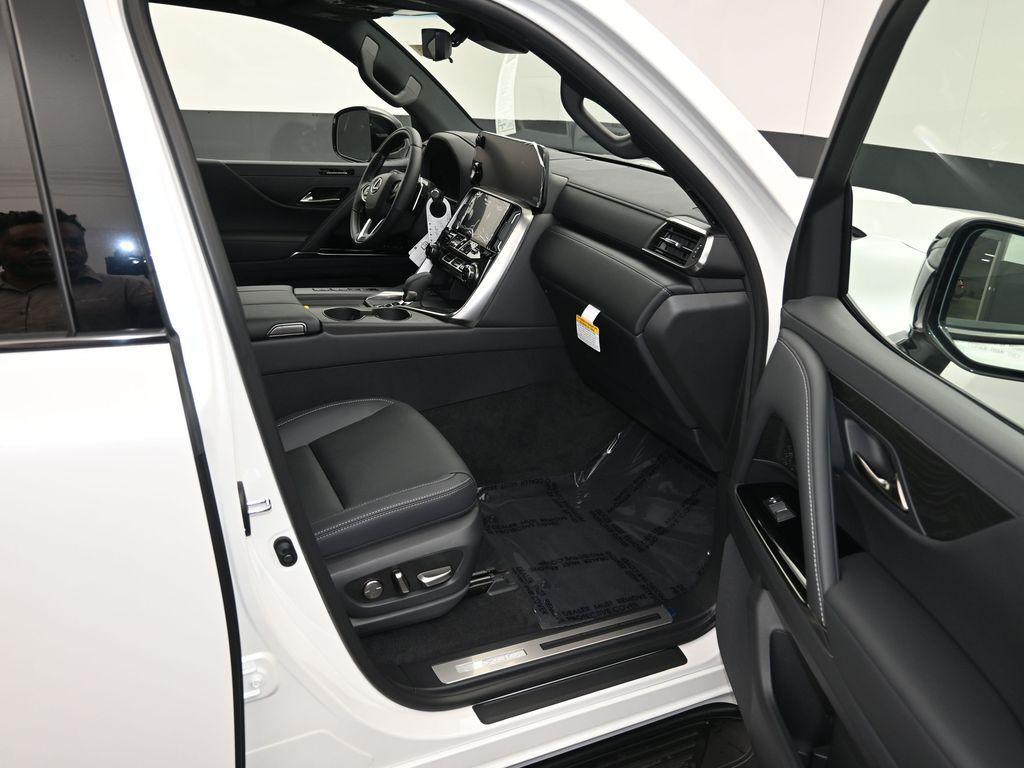 new 2025 Lexus LX 700h car, priced at $123,064
