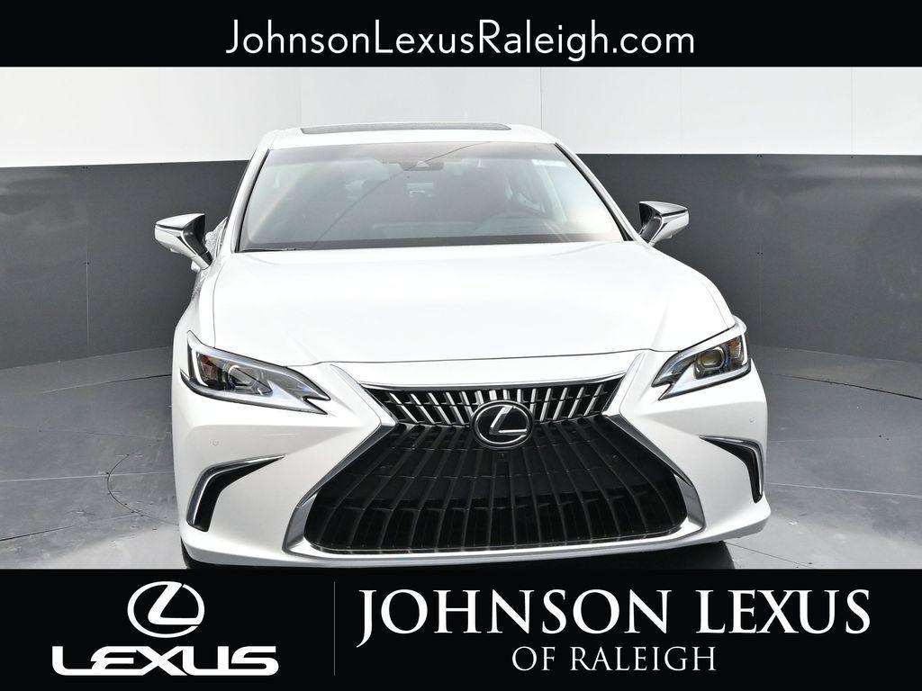 new 2025 Lexus ES 300h car, priced at $54,979