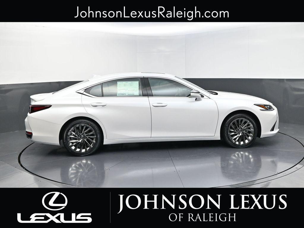 new 2025 Lexus ES 300h car, priced at $54,979