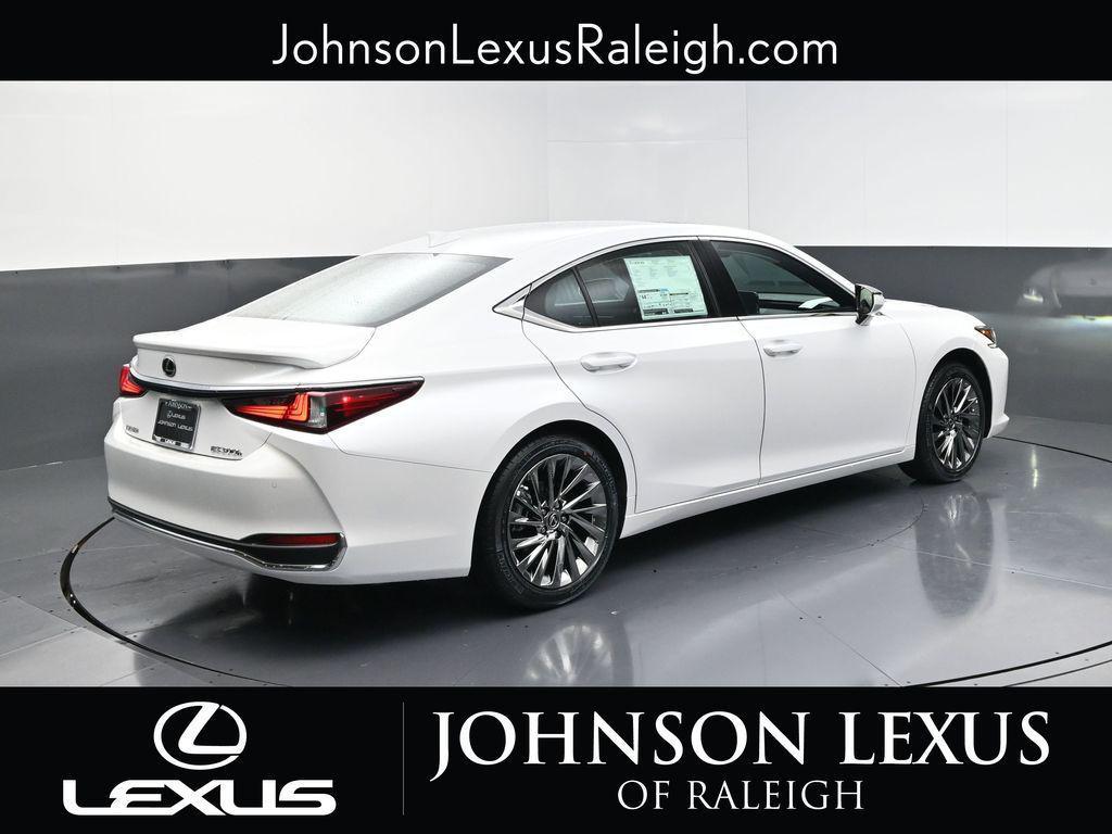 new 2025 Lexus ES 300h car, priced at $54,979