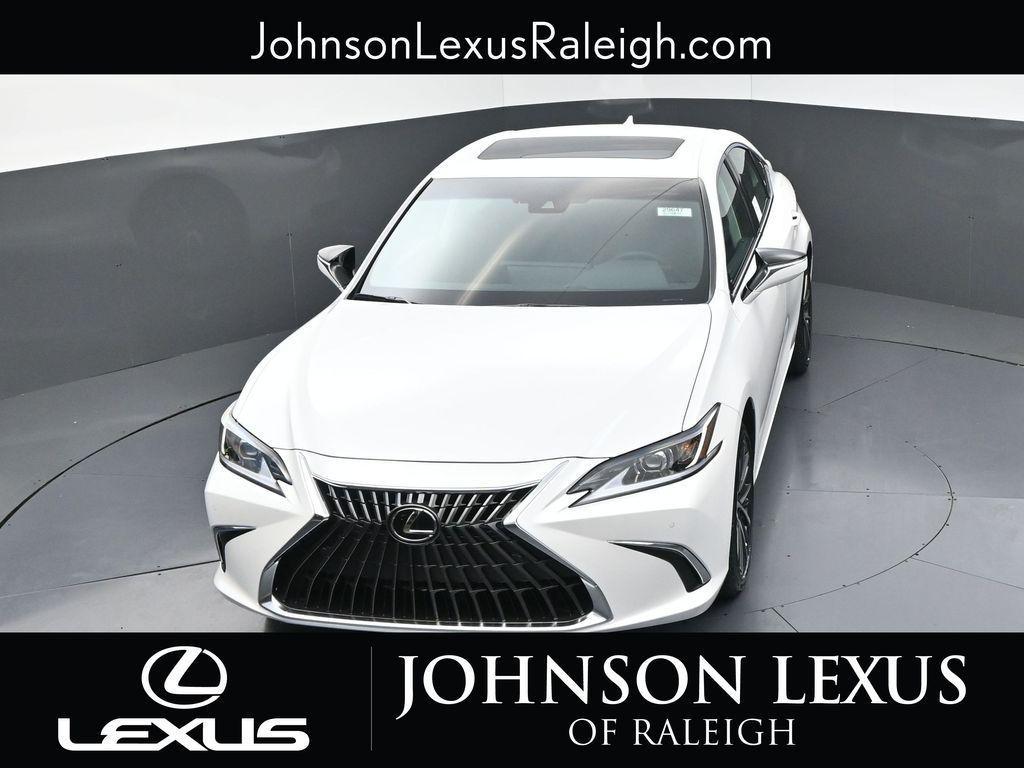 new 2025 Lexus ES 300h car, priced at $51,744