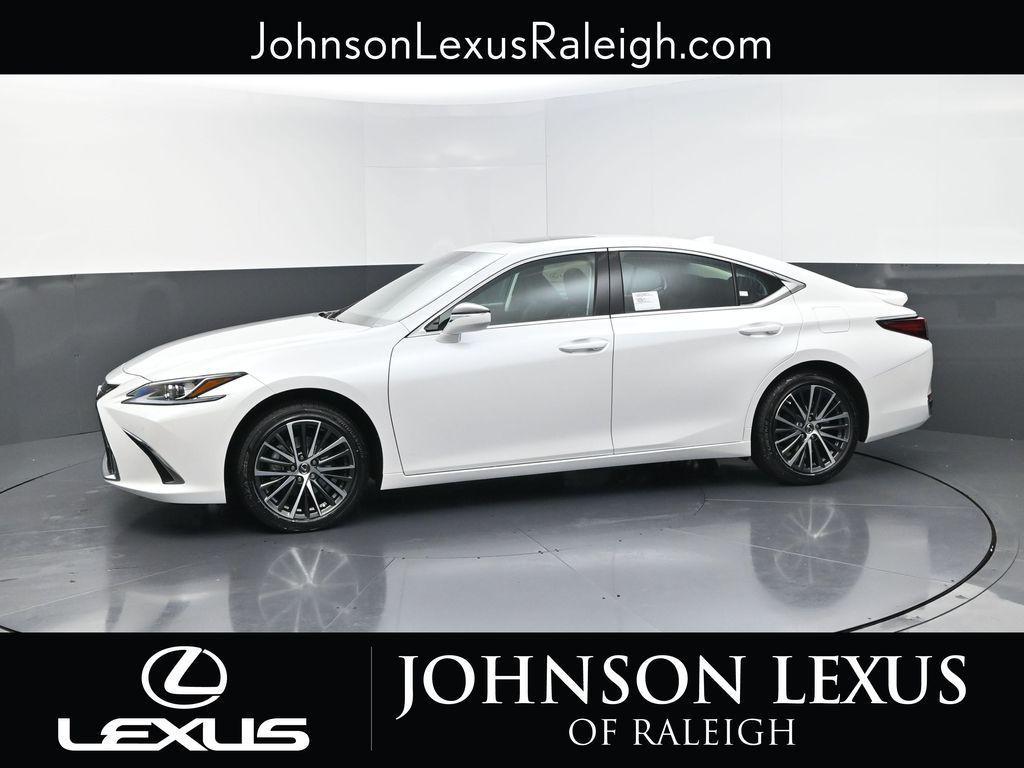new 2025 Lexus ES 300h car, priced at $51,744