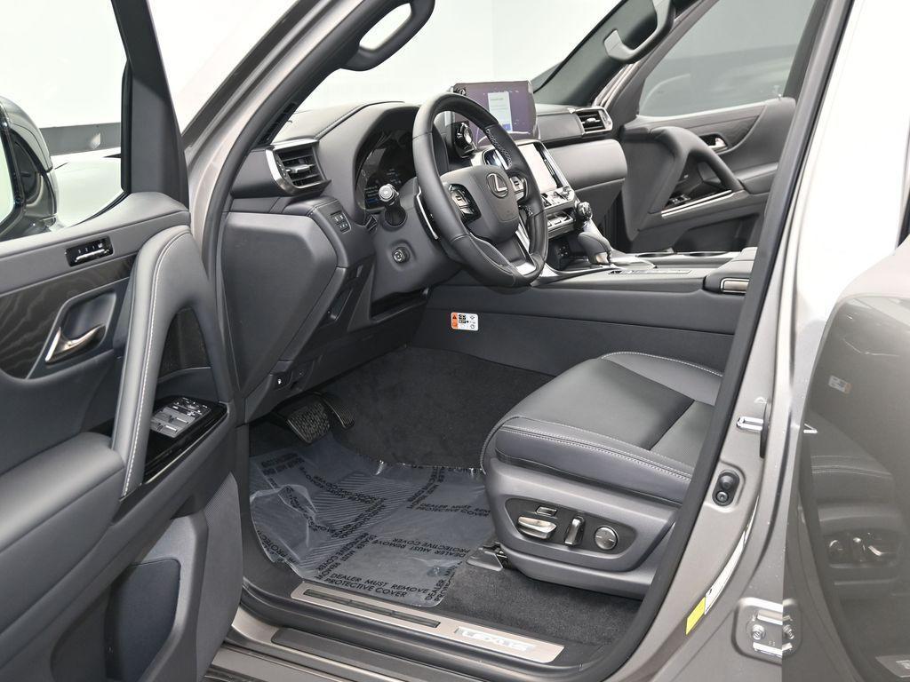 new 2025 Lexus LX 700h car, priced at $122,019