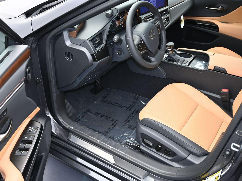 new 2025 Lexus ES 350 car, priced at $50,304