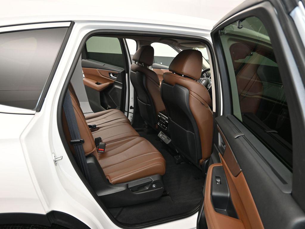 used 2024 Acura MDX car, priced at $46,995