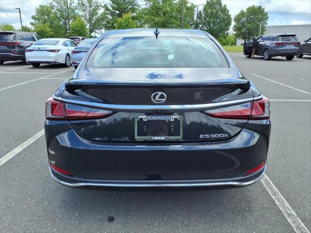 new 2025 Lexus ES 300h car, priced at $50,534