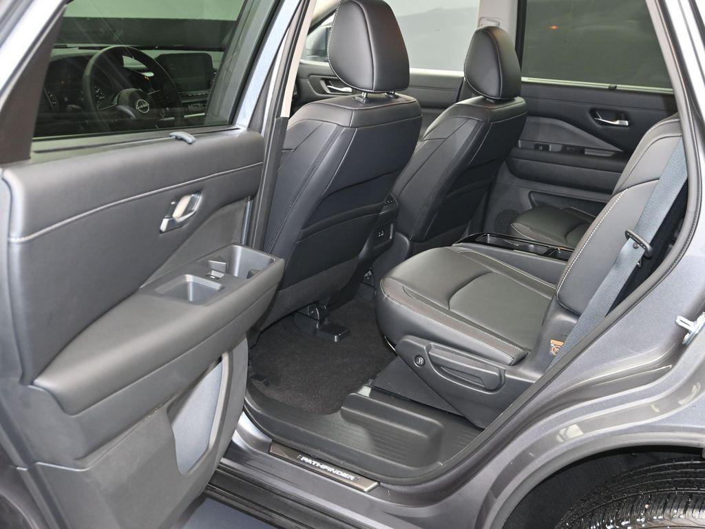 used 2023 Nissan Pathfinder car, priced at $35,368
