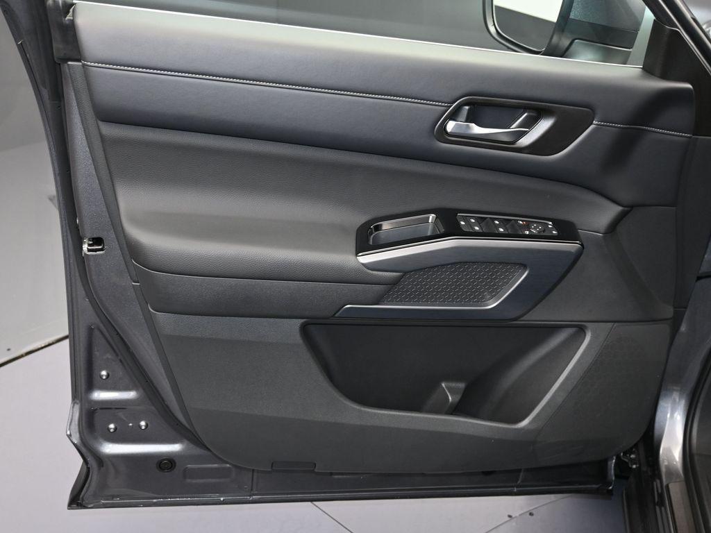 used 2023 Nissan Pathfinder car, priced at $35,368