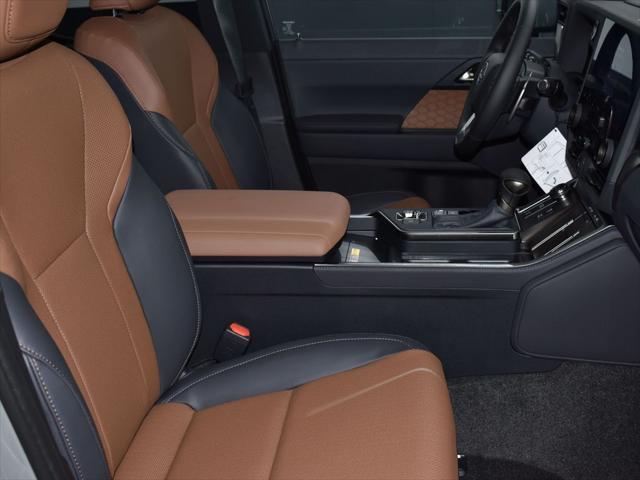 new 2025 Lexus GX 550 car, priced at $72,764