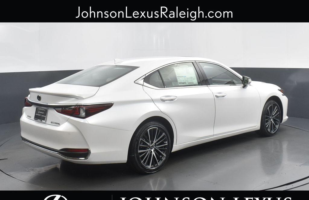 new 2025 Lexus ES 300h car, priced at $51,524