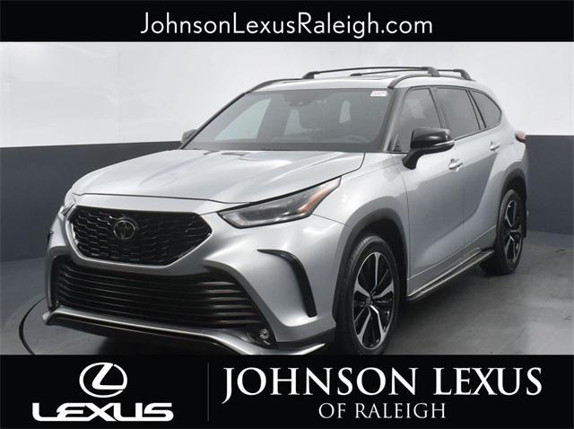 used 2022 Toyota Highlander car, priced at $41,988