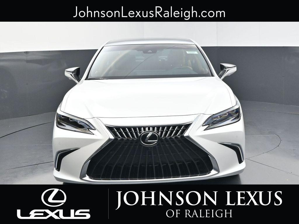 new 2025 Lexus ES 350 car, priced at $56,450