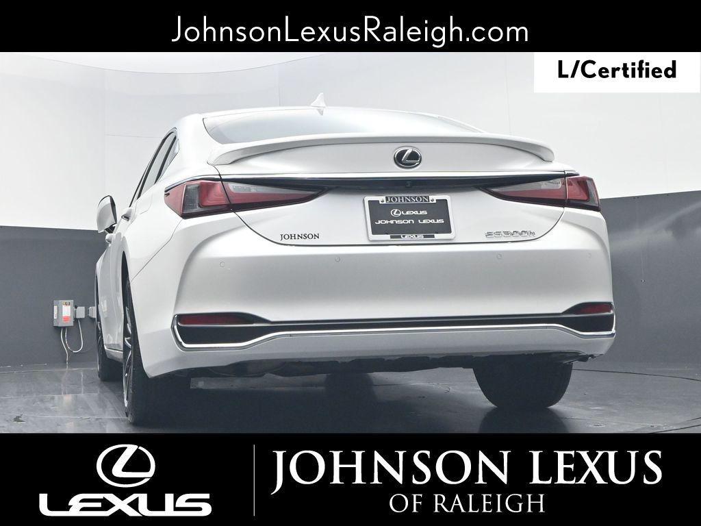 used 2025 Lexus ES 300h car, priced at $45,980