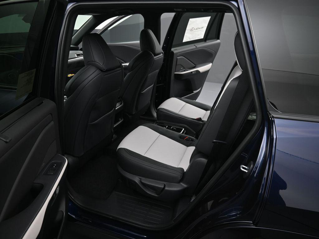 new 2026 Lexus TX 500h car, priced at $78,523