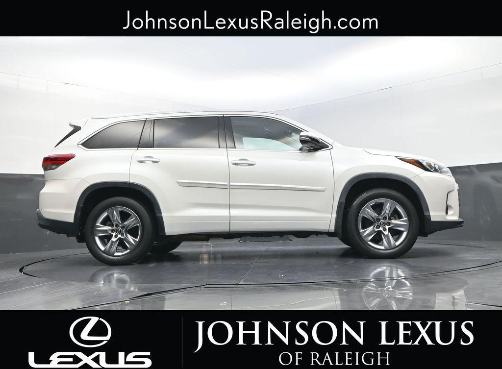 used 2018 Toyota Highlander car, priced at $19,889