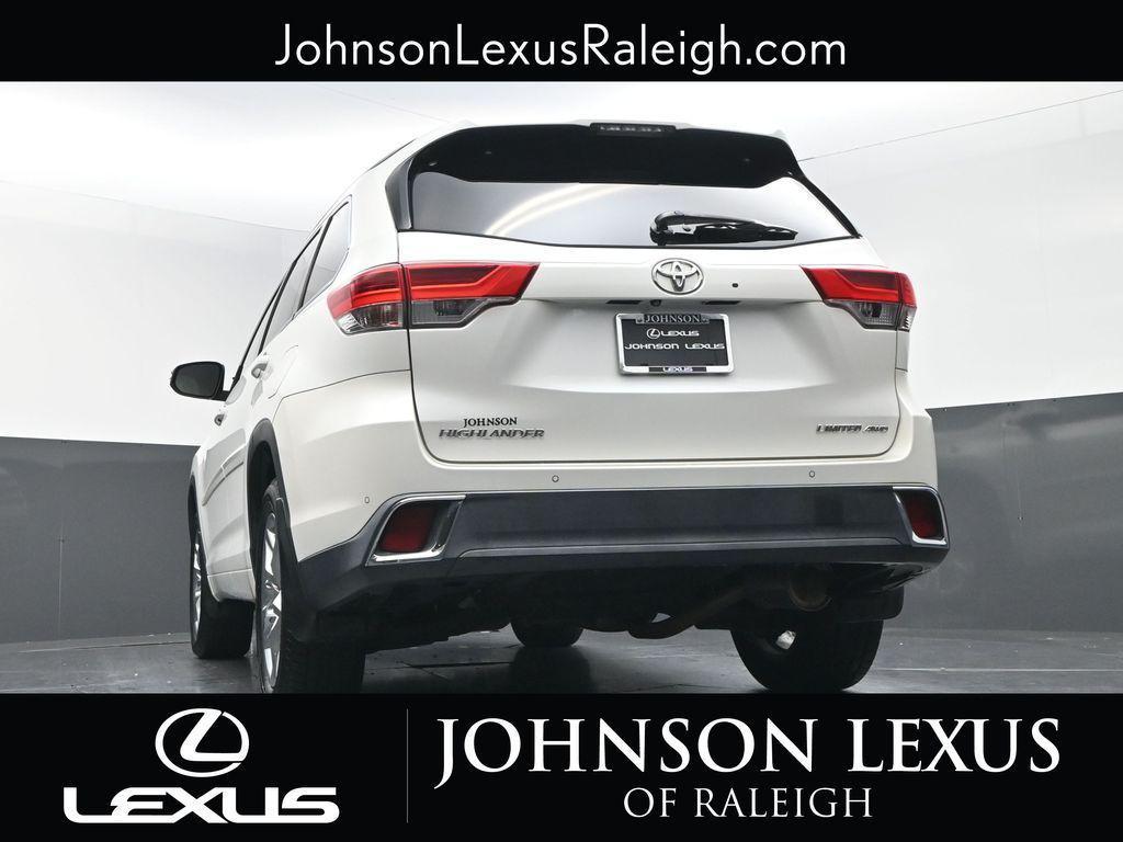 used 2018 Toyota Highlander car, priced at $19,889