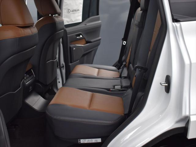 new 2025 Lexus GX 550 car, priced at $86,332