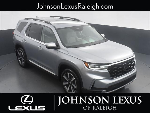 used 2025 Honda Pilot car, priced at $45,278