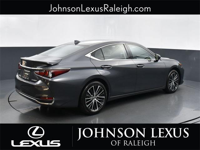 used 2023 Lexus ES 300h car, priced at $40,923