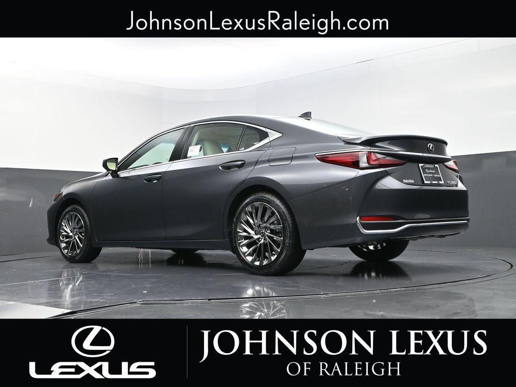 new 2025 Lexus ES 300h car, priced at $54,979