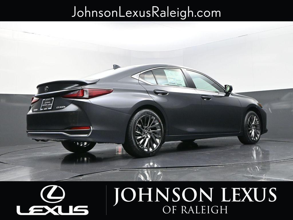 new 2025 Lexus ES 300h car, priced at $54,979