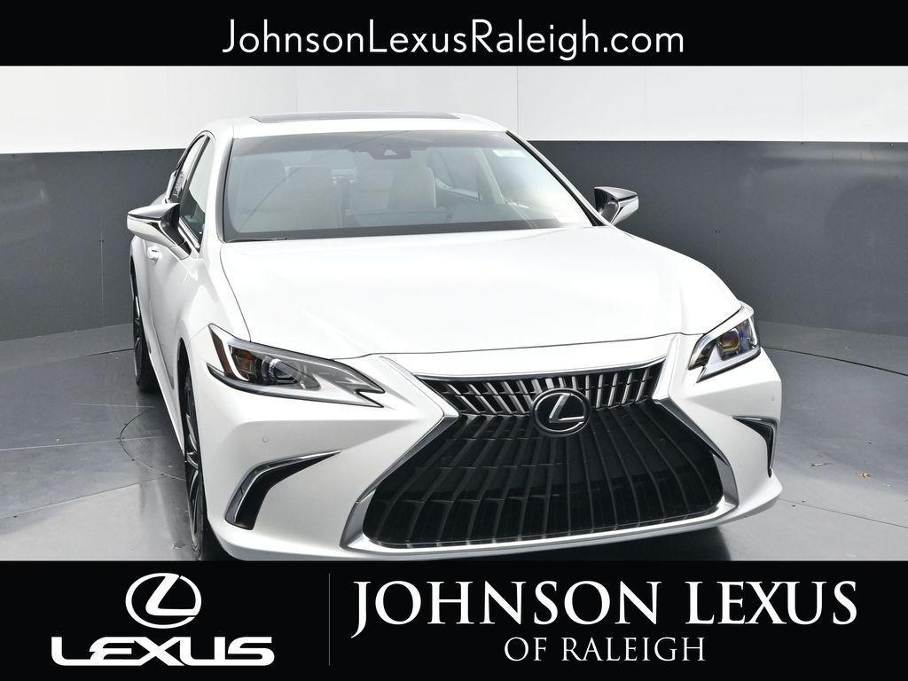 new 2025 Lexus ES 300h car, priced at $51,025