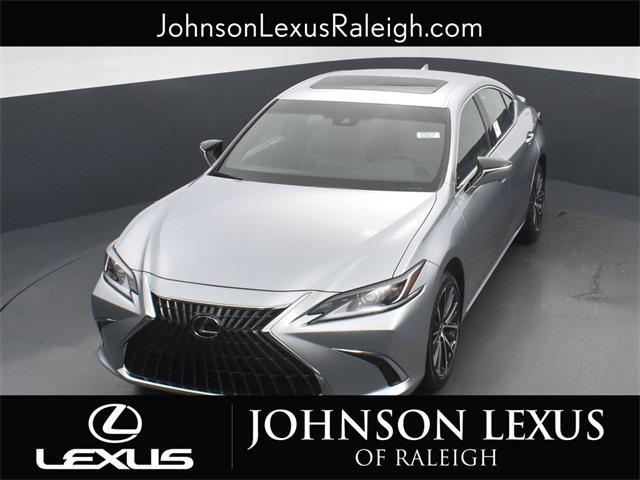 new 2025 Lexus ES 300h car, priced at $50,879