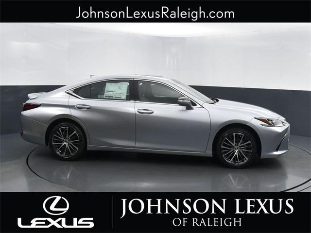 new 2025 Lexus ES 300h car, priced at $50,879