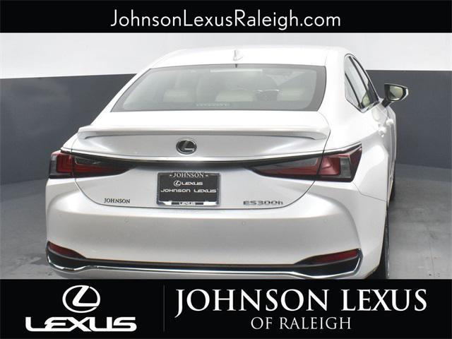 new 2025 Lexus ES 300h car, priced at $54,759