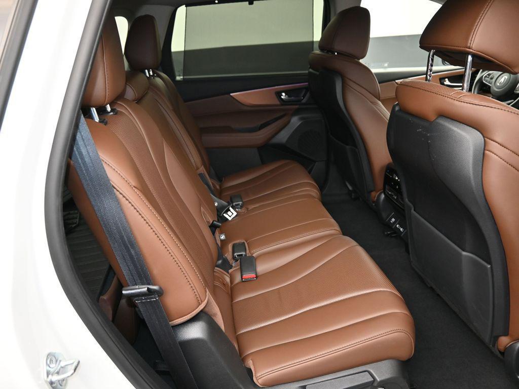 used 2023 Acura MDX car, priced at $43,995