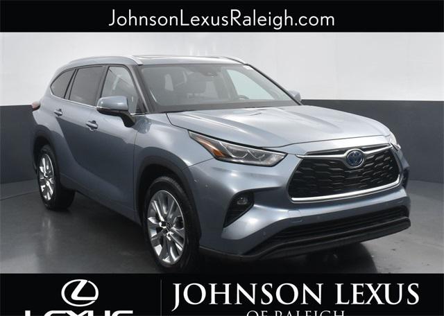 used 2022 Toyota Highlander Hybrid car, priced at $43,450