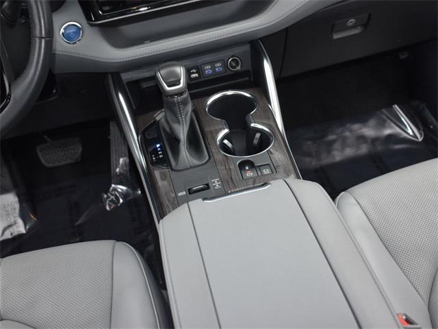 used 2022 Toyota Highlander Hybrid car, priced at $43,450