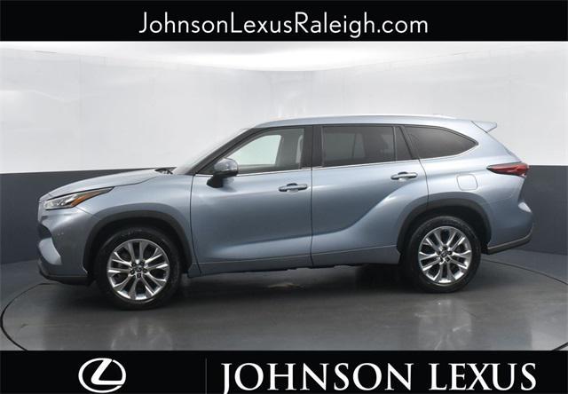 used 2022 Toyota Highlander Hybrid car, priced at $43,450