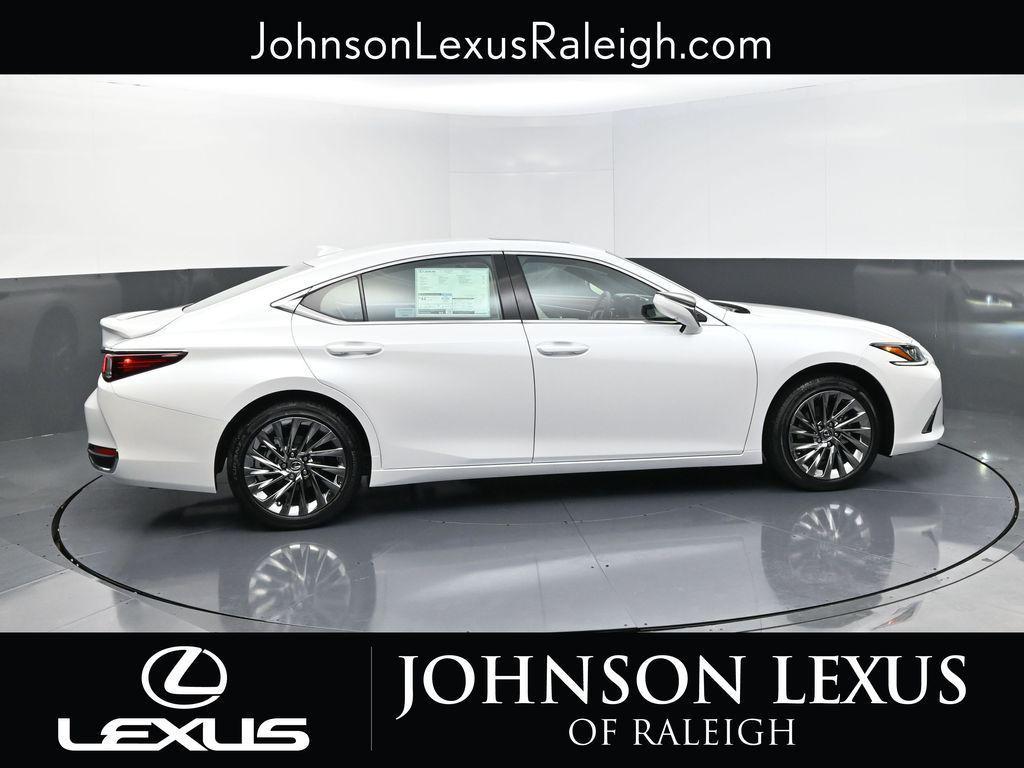 new 2025 Lexus ES 300h car, priced at $54,979