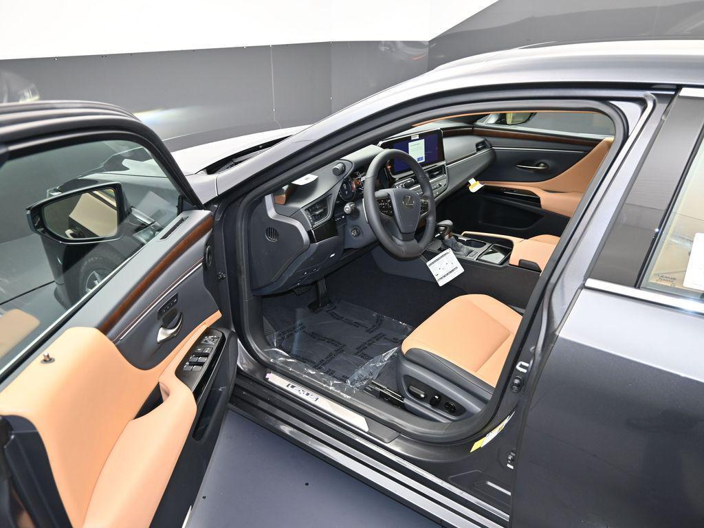 new 2025 Lexus ES 350 car, priced at $50,505