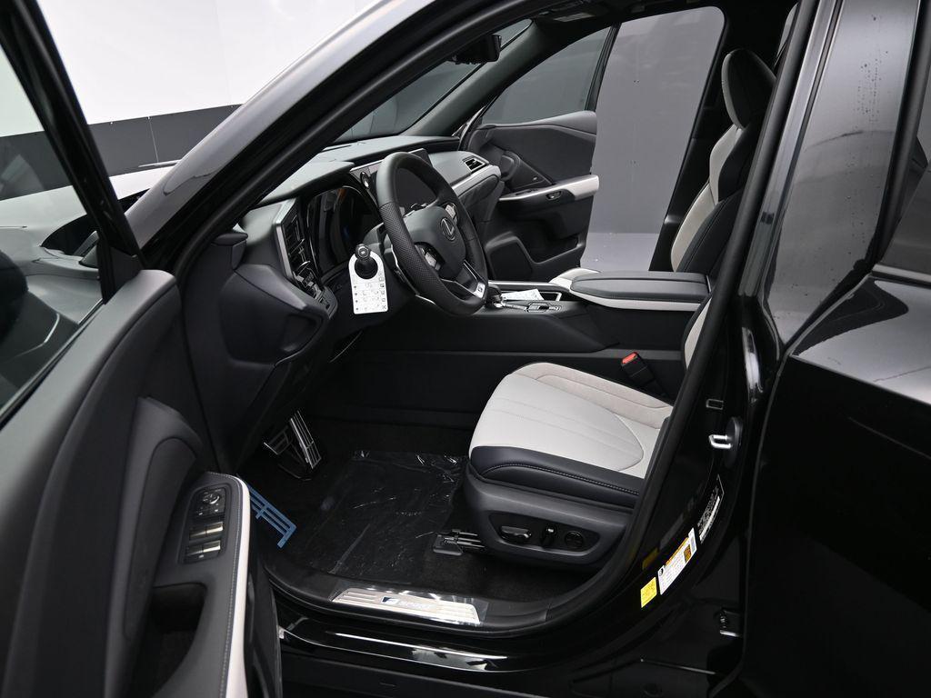 new 2026 Lexus TX 500h car, priced at $80,887