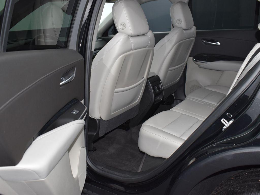 used 2023 Cadillac XT4 car, priced at $30,878