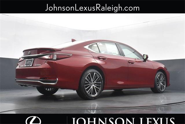 new 2025 Lexus ES 300h car, priced at $51,024