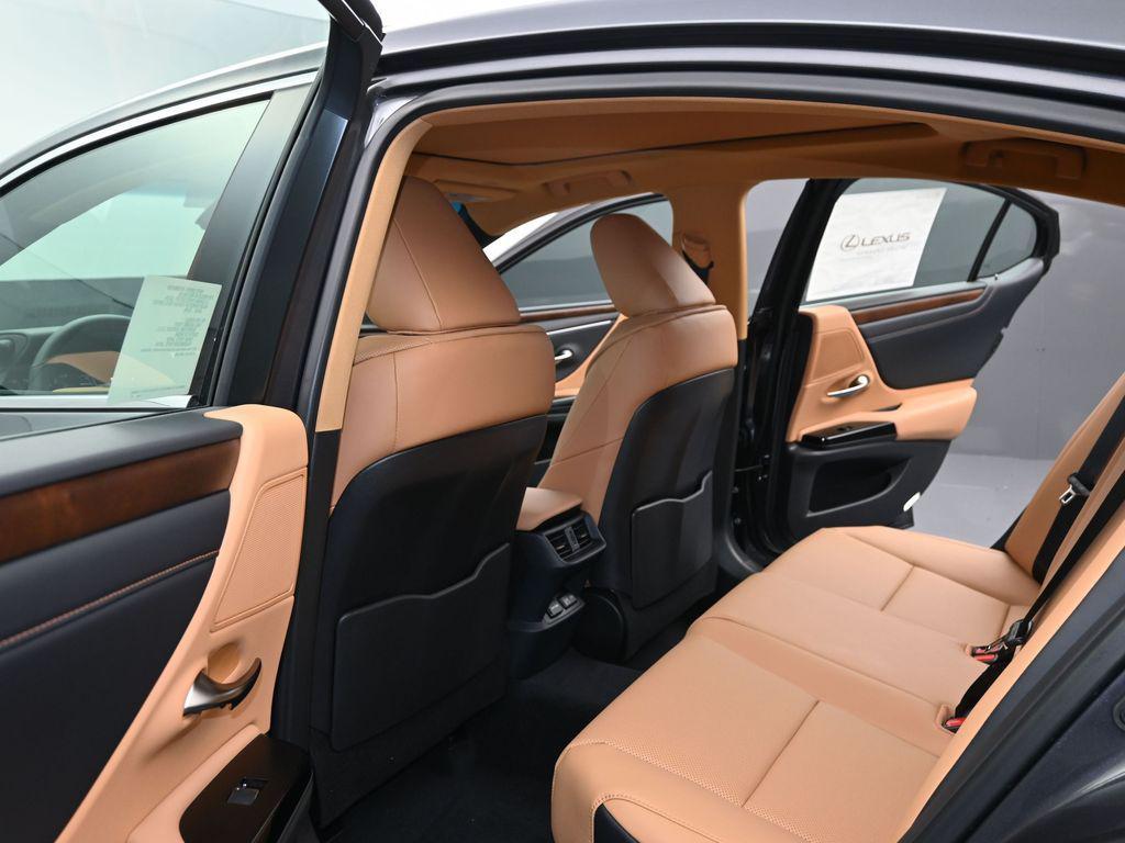 new 2025 Lexus ES 350 car, priced at $50,505