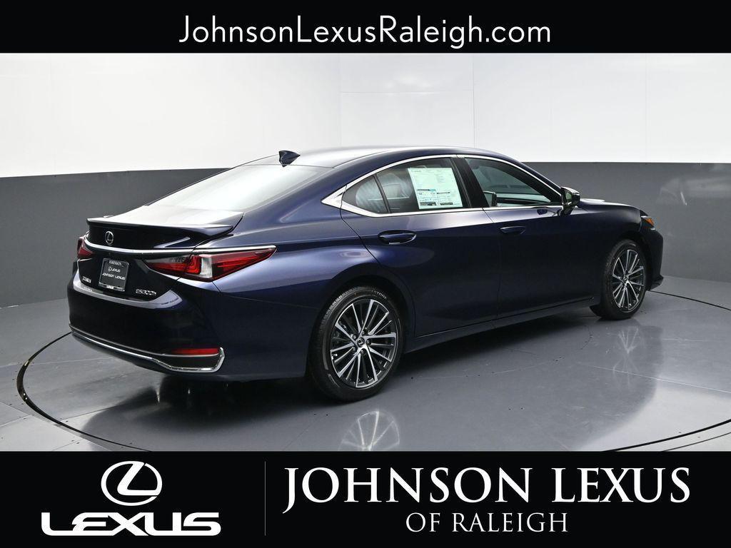 new 2025 Lexus ES 300h car, priced at $51,244