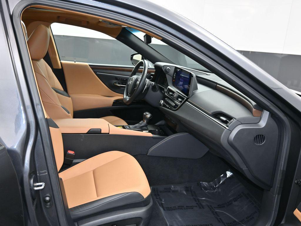 used 2025 Lexus ES 300h car, priced at $44,288