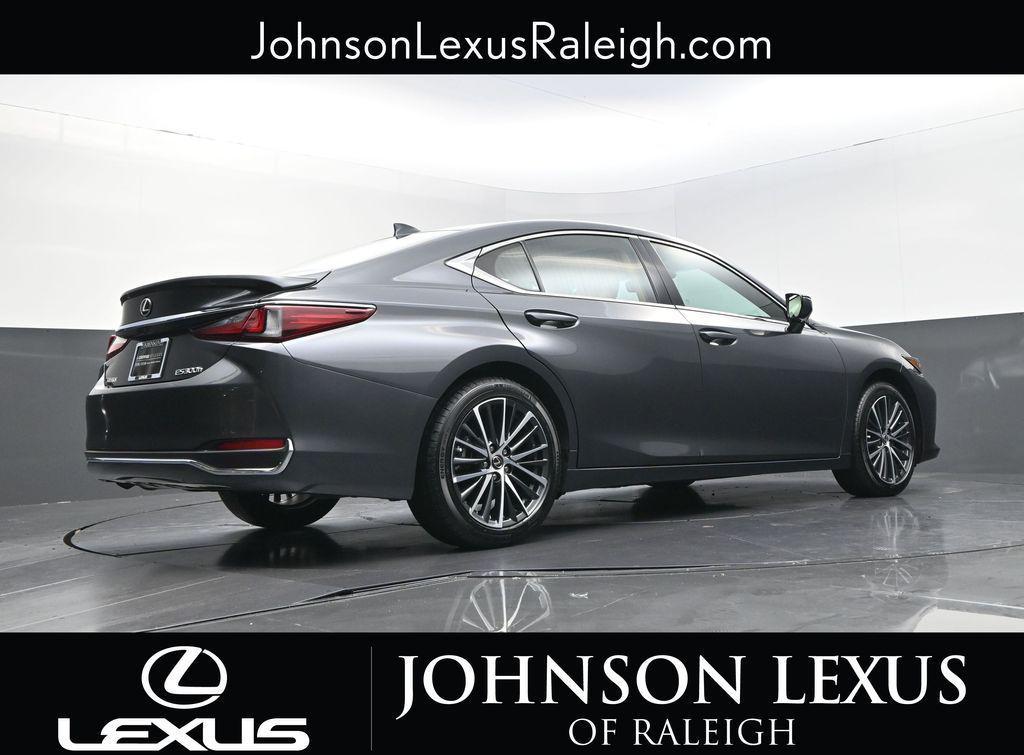 used 2025 Lexus ES 300h car, priced at $44,288