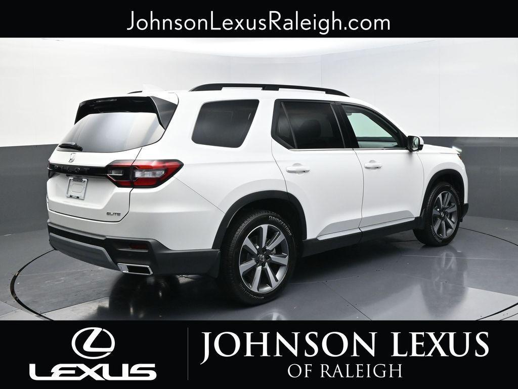 used 2025 Honda Pilot car, priced at $50,980