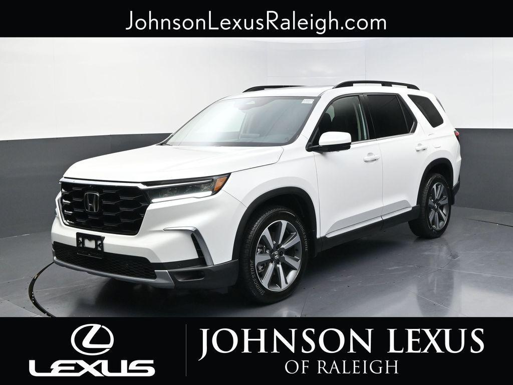 used 2025 Honda Pilot car, priced at $50,980