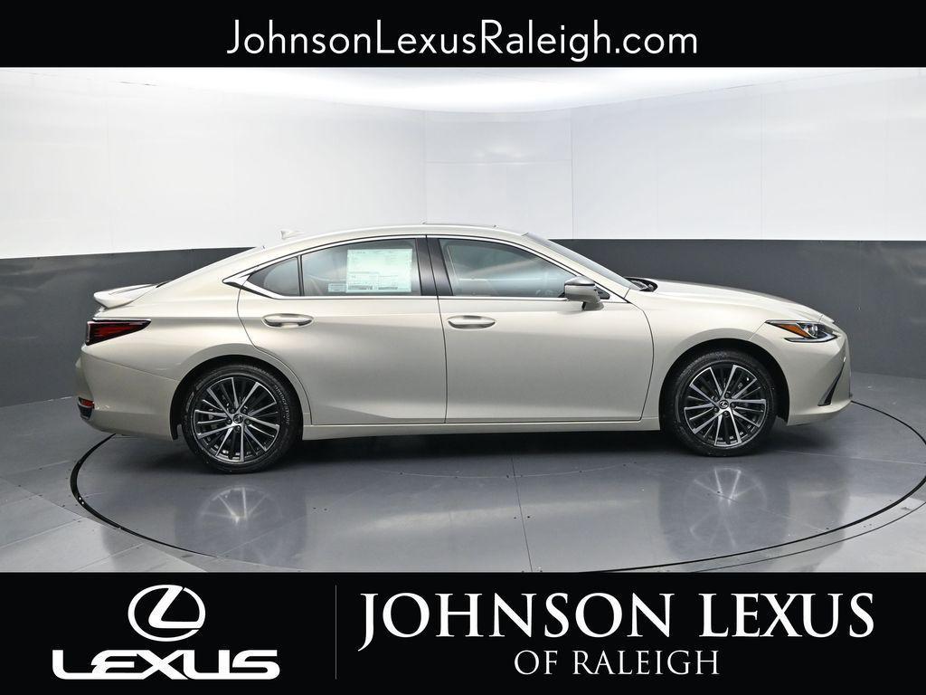 new 2025 Lexus ES 300h car, priced at $50,954