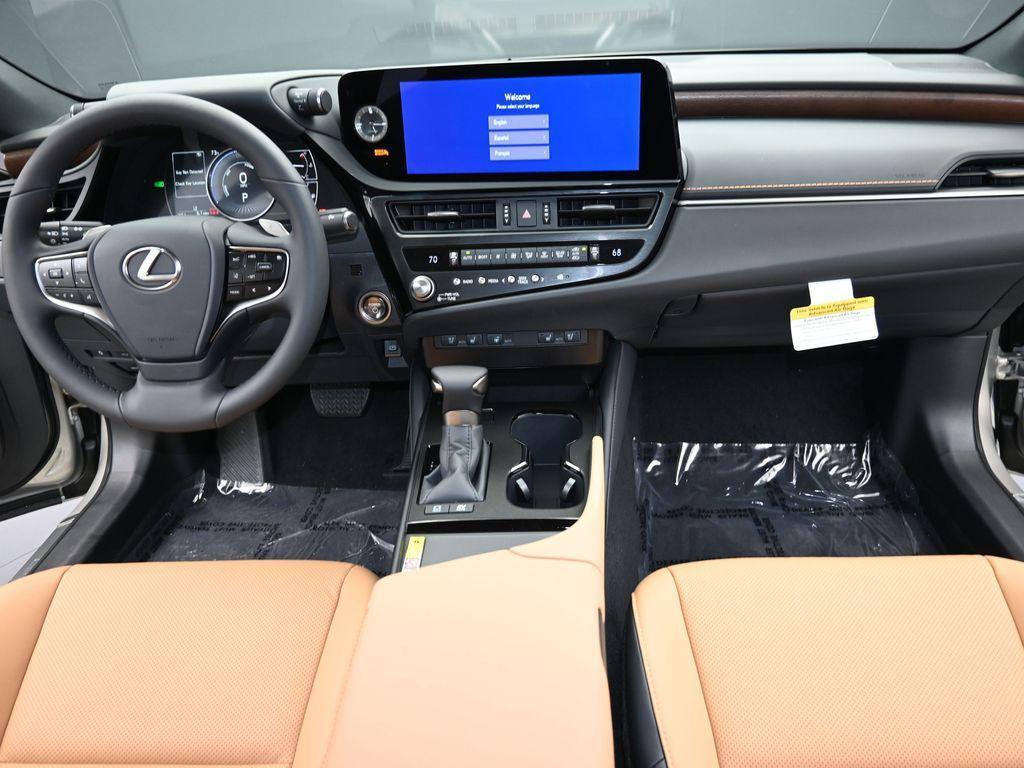 new 2025 Lexus ES 300h car, priced at $50,954