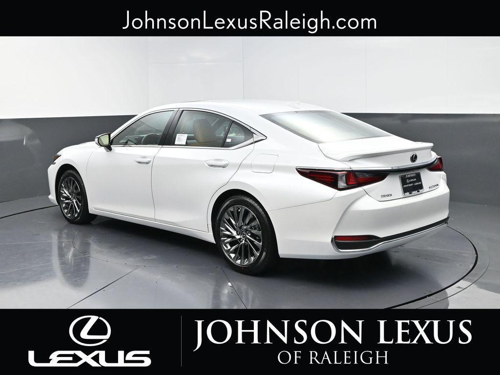 new 2025 Lexus ES 300h car, priced at $54,979