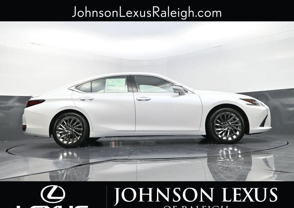 new 2025 Lexus ES 300h car, priced at $54,979