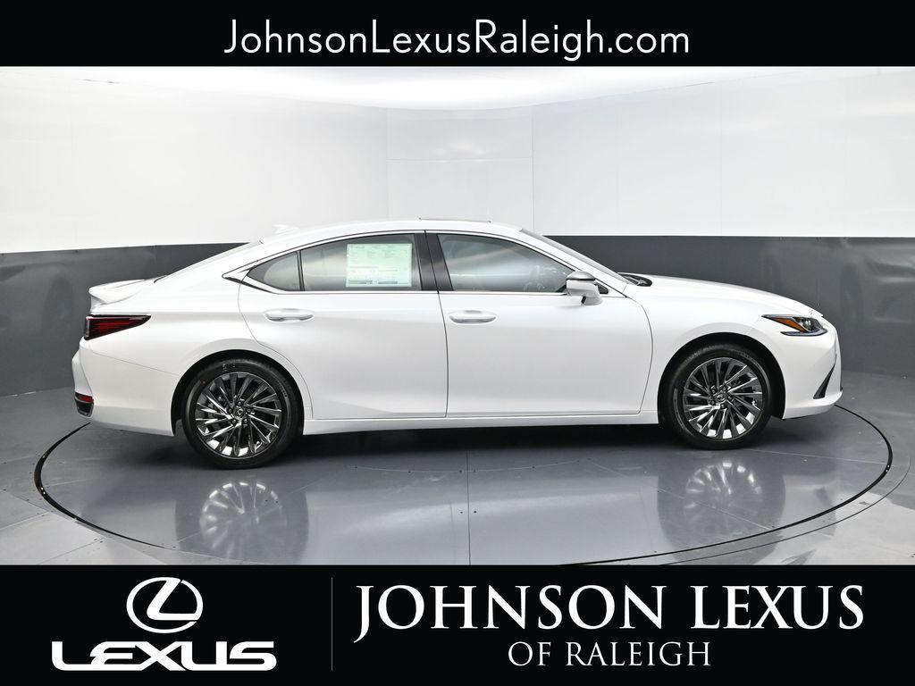 new 2025 Lexus ES 300h car, priced at $54,979