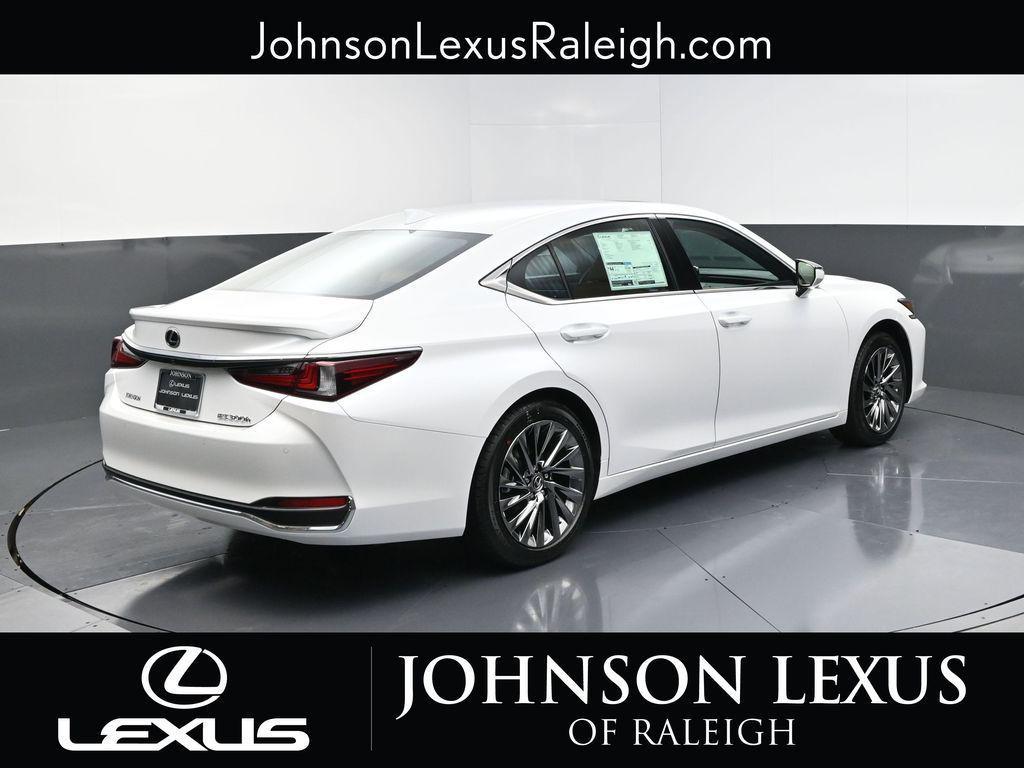 new 2025 Lexus ES 300h car, priced at $54,979